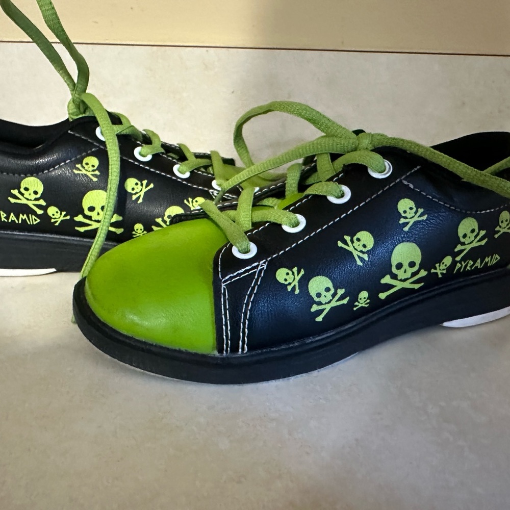 Youth Bowling Shoes